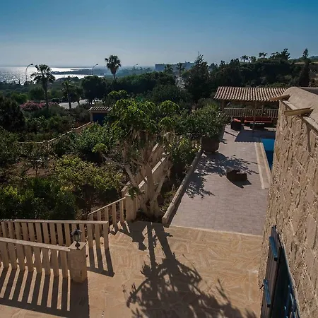 The Windmill Estate فيلة *