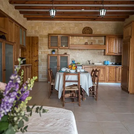 The Windmill Estate * أيا نابا