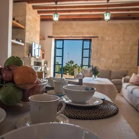 فيلة The Windmill Estate *